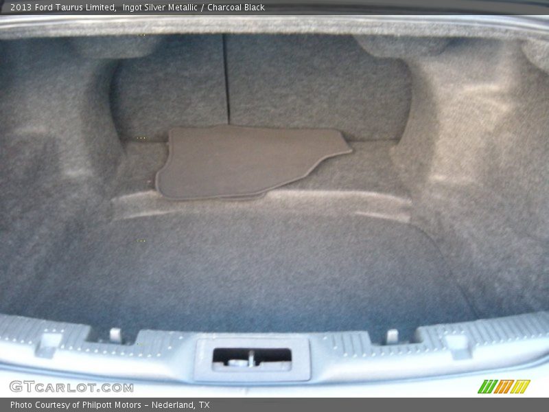 Ingot Silver Metallic / Charcoal Black 2013 Ford Taurus Limited
