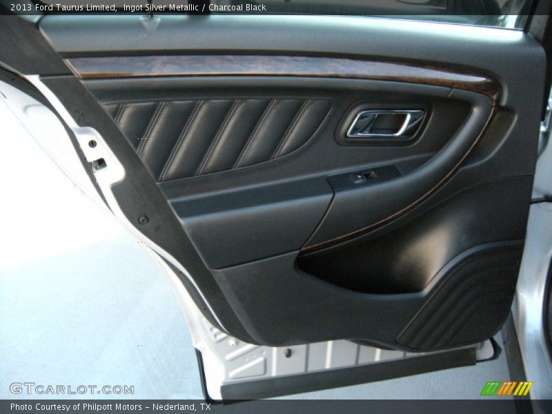 Ingot Silver Metallic / Charcoal Black 2013 Ford Taurus Limited