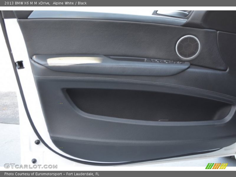 Alpine White / Black 2013 BMW X6 M M xDrive