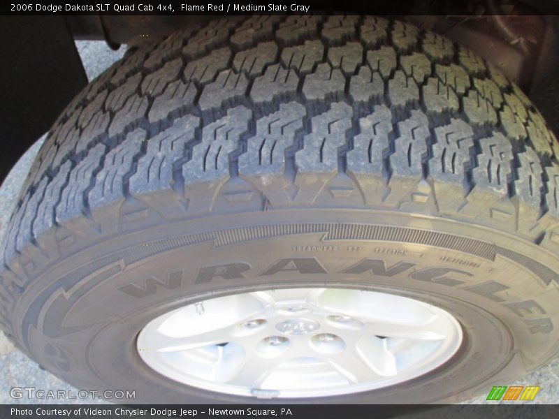 Flame Red / Medium Slate Gray 2006 Dodge Dakota SLT Quad Cab 4x4