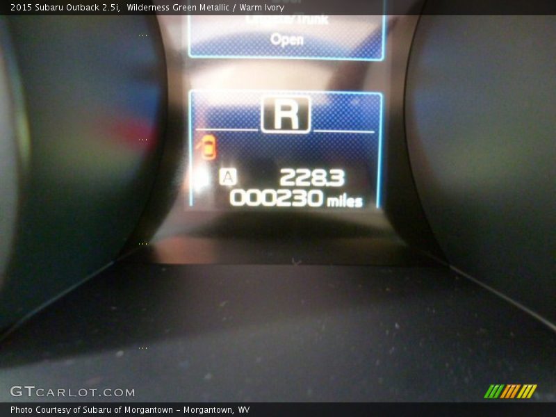 Wilderness Green Metallic / Warm Ivory 2015 Subaru Outback 2.5i