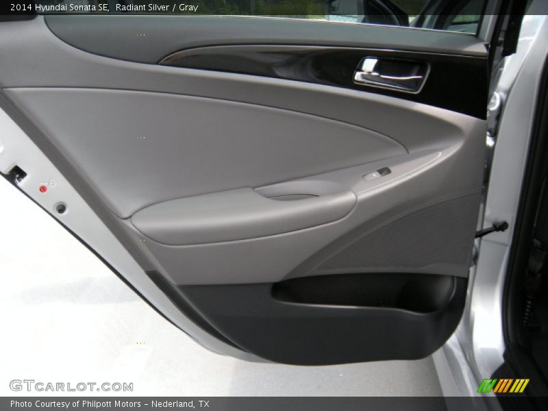 Radiant Silver / Gray 2014 Hyundai Sonata SE