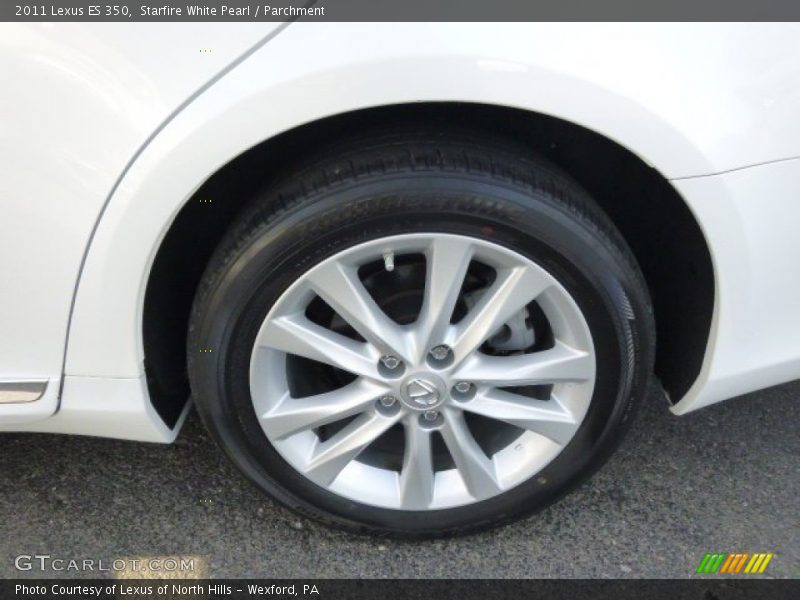 Starfire White Pearl / Parchment 2011 Lexus ES 350