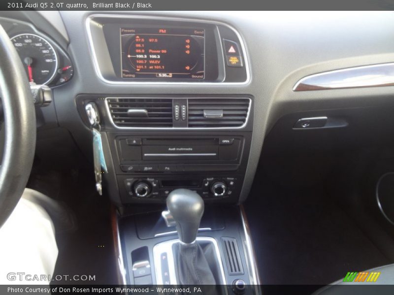 Brilliant Black / Black 2011 Audi Q5 2.0T quattro