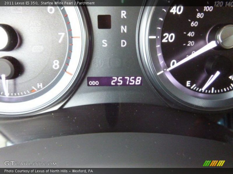 Starfire White Pearl / Parchment 2011 Lexus ES 350