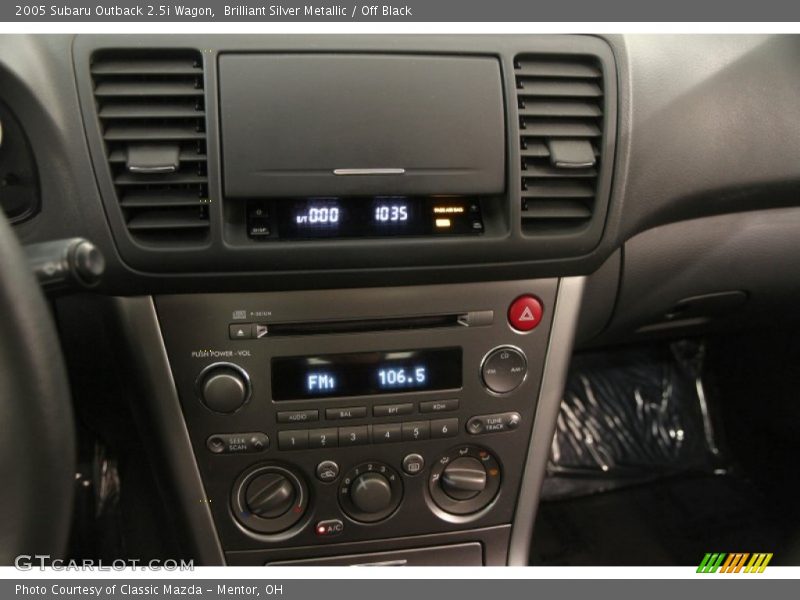 Controls of 2005 Outback 2.5i Wagon