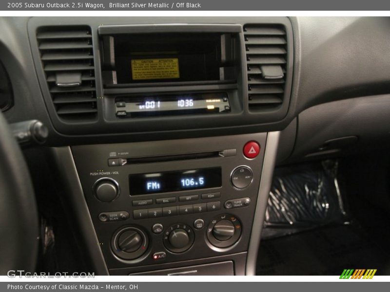 Brilliant Silver Metallic / Off Black 2005 Subaru Outback 2.5i Wagon