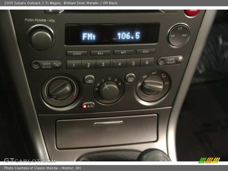 Brilliant Silver Metallic / Off Black 2005 Subaru Outback 2.5i Wagon