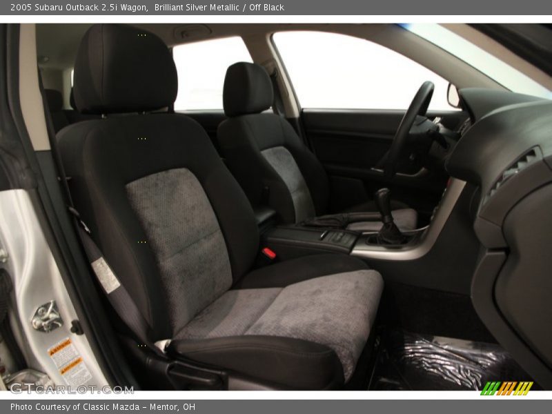 Brilliant Silver Metallic / Off Black 2005 Subaru Outback 2.5i Wagon