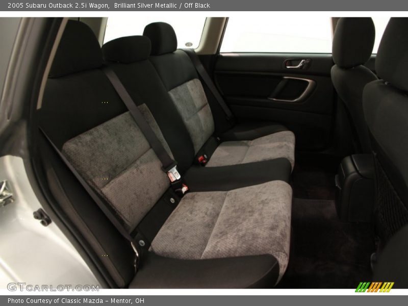 Brilliant Silver Metallic / Off Black 2005 Subaru Outback 2.5i Wagon