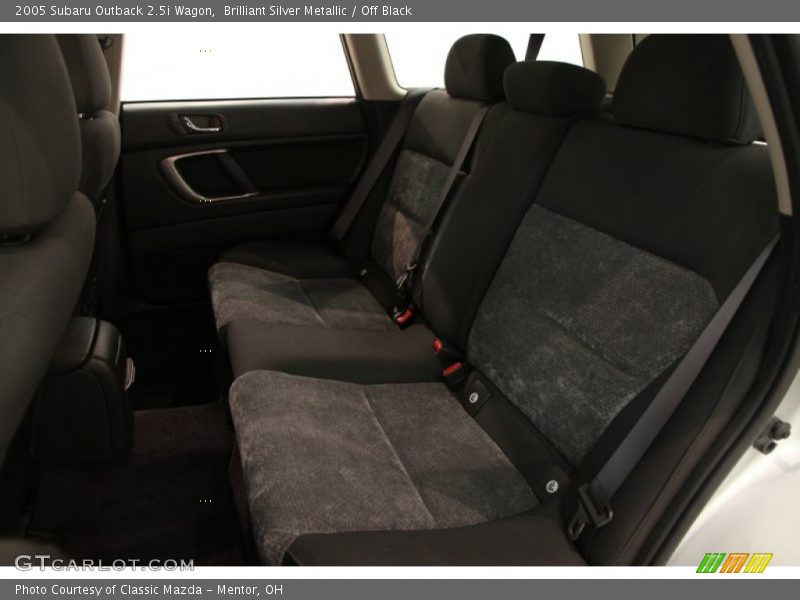 Brilliant Silver Metallic / Off Black 2005 Subaru Outback 2.5i Wagon
