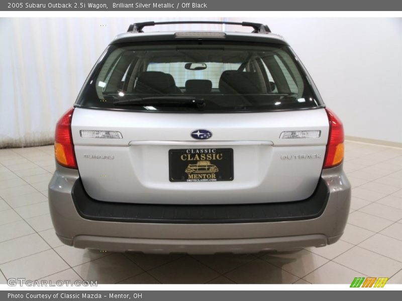 Brilliant Silver Metallic / Off Black 2005 Subaru Outback 2.5i Wagon
