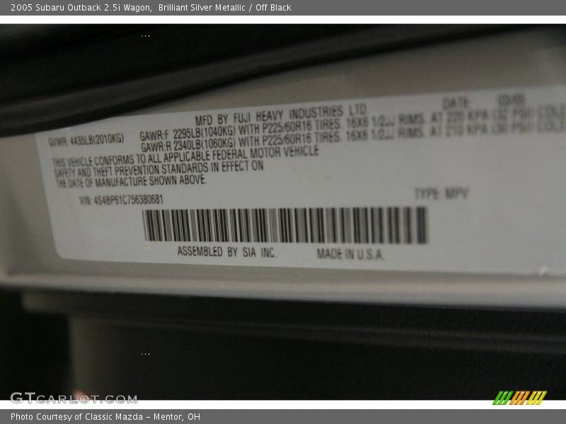 Brilliant Silver Metallic / Off Black 2005 Subaru Outback 2.5i Wagon