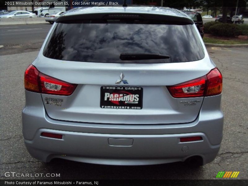 Cool Silver Metallic / Black 2011 Mitsubishi Outlander Sport ES