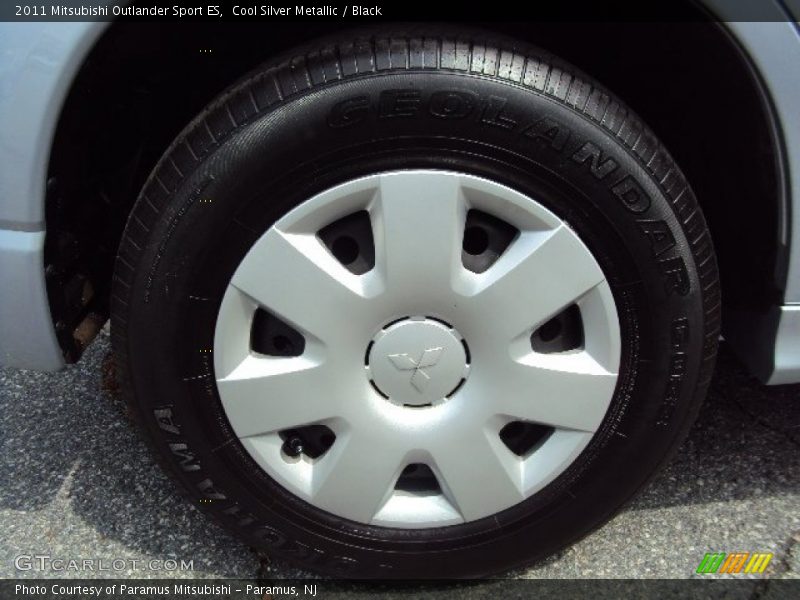 Cool Silver Metallic / Black 2011 Mitsubishi Outlander Sport ES