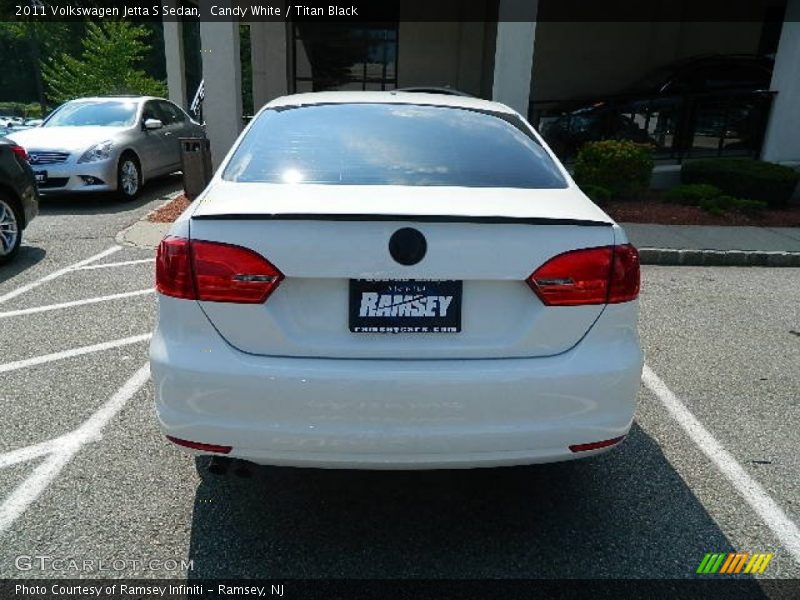 Candy White / Titan Black 2011 Volkswagen Jetta S Sedan