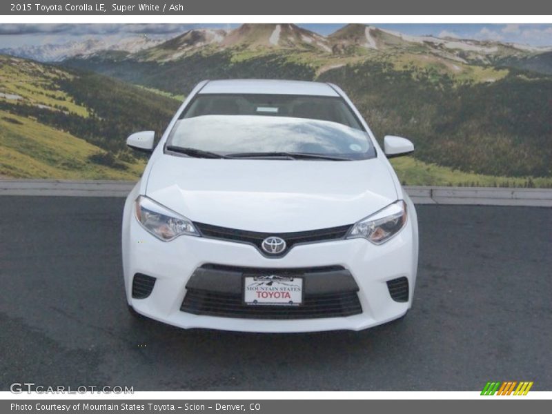 Super White / Ash 2015 Toyota Corolla LE