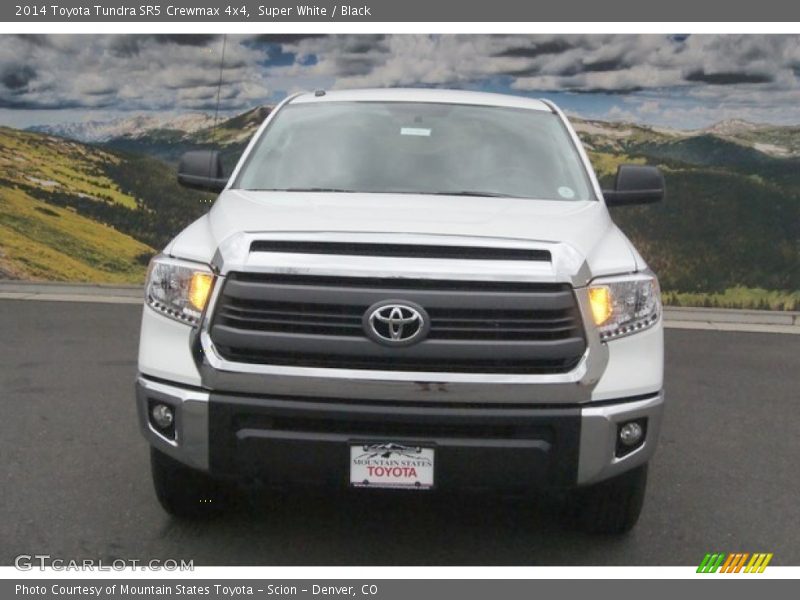 Super White / Black 2014 Toyota Tundra SR5 Crewmax 4x4