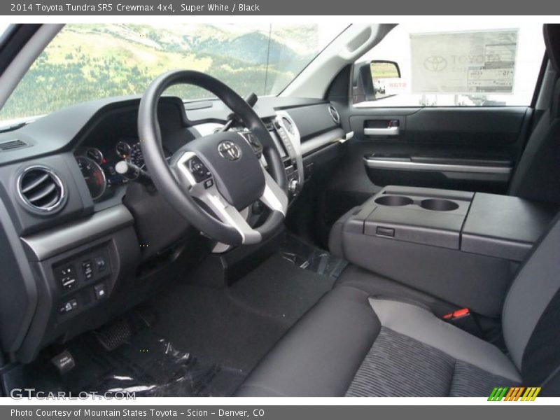 Super White / Black 2014 Toyota Tundra SR5 Crewmax 4x4