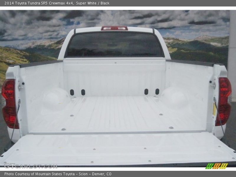 Super White / Black 2014 Toyota Tundra SR5 Crewmax 4x4