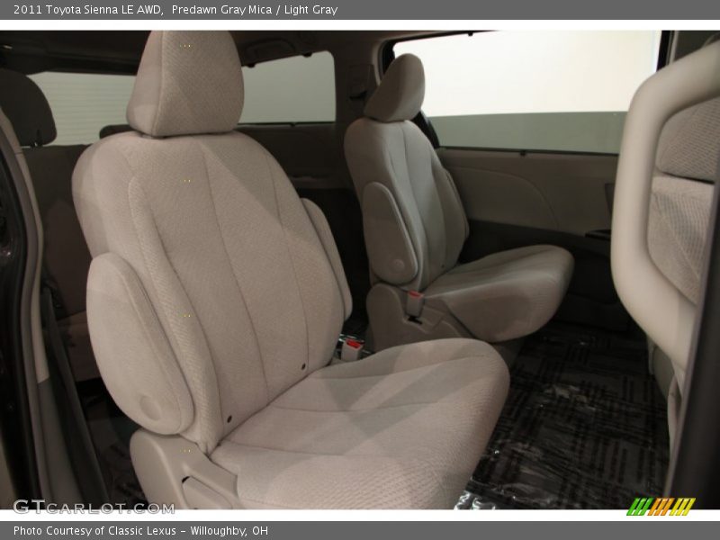Predawn Gray Mica / Light Gray 2011 Toyota Sienna LE AWD