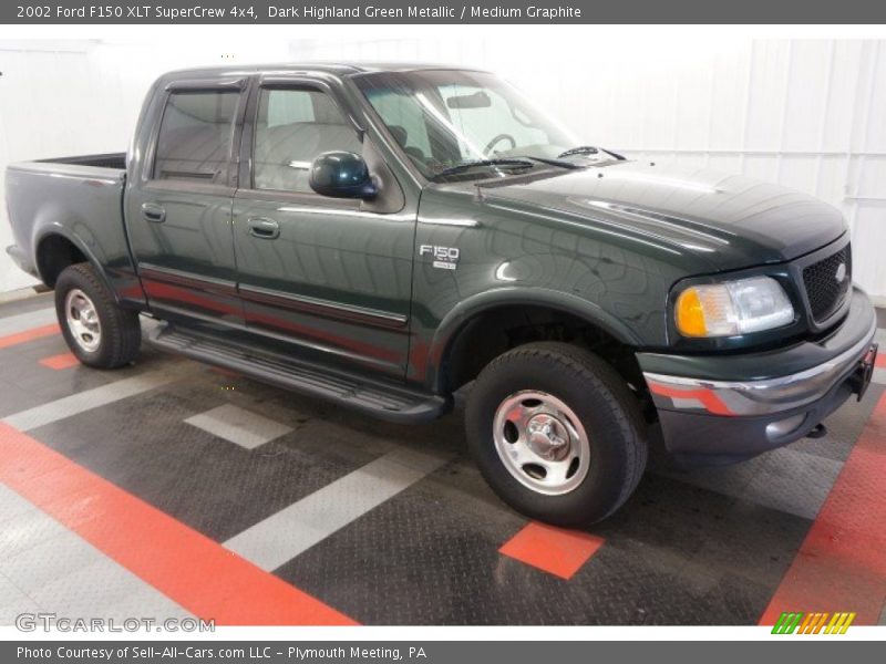 Dark Highland Green Metallic / Medium Graphite 2002 Ford F150 XLT SuperCrew 4x4