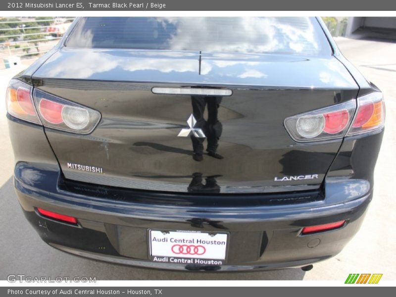 Tarmac Black Pearl / Beige 2012 Mitsubishi Lancer ES