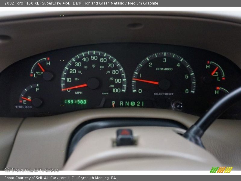 Dark Highland Green Metallic / Medium Graphite 2002 Ford F150 XLT SuperCrew 4x4