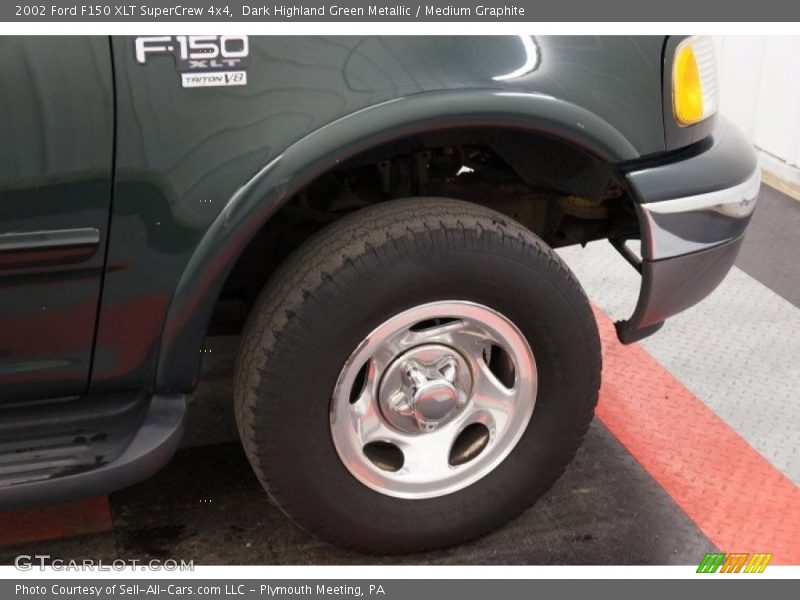 Dark Highland Green Metallic / Medium Graphite 2002 Ford F150 XLT SuperCrew 4x4