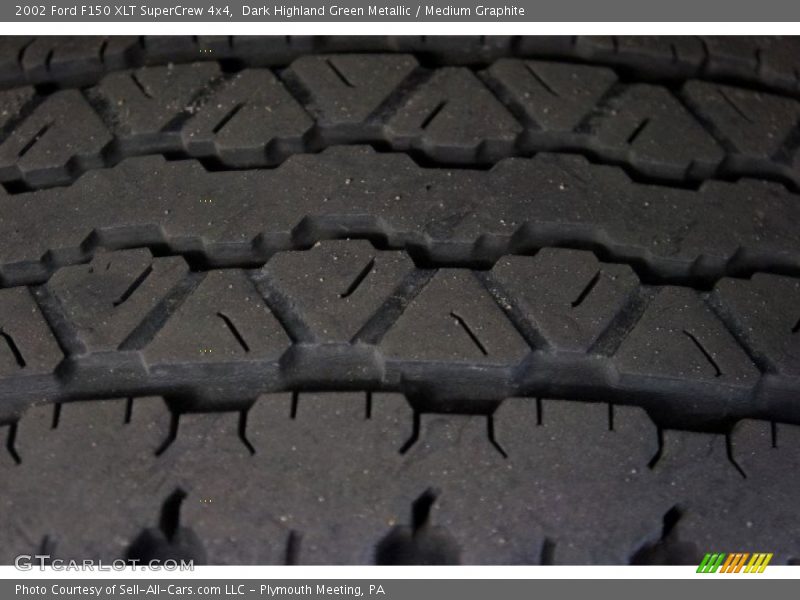 Dark Highland Green Metallic / Medium Graphite 2002 Ford F150 XLT SuperCrew 4x4