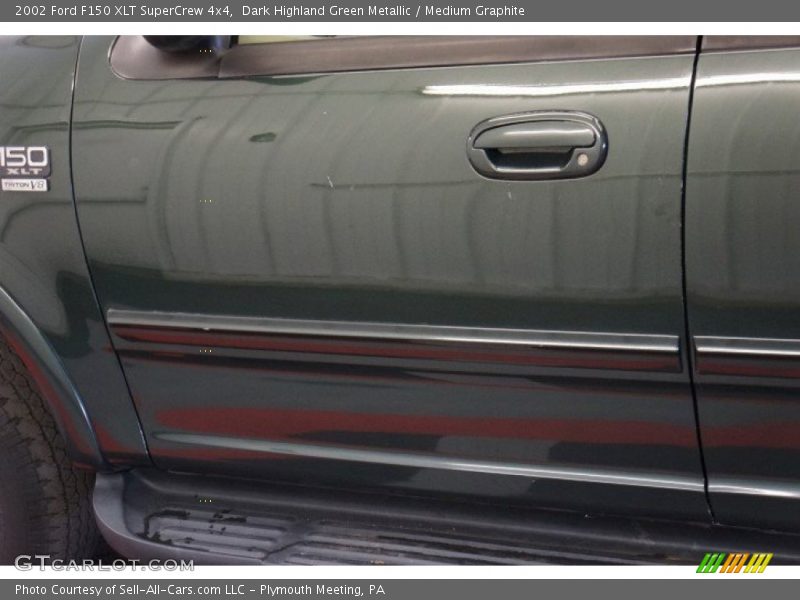 Dark Highland Green Metallic / Medium Graphite 2002 Ford F150 XLT SuperCrew 4x4