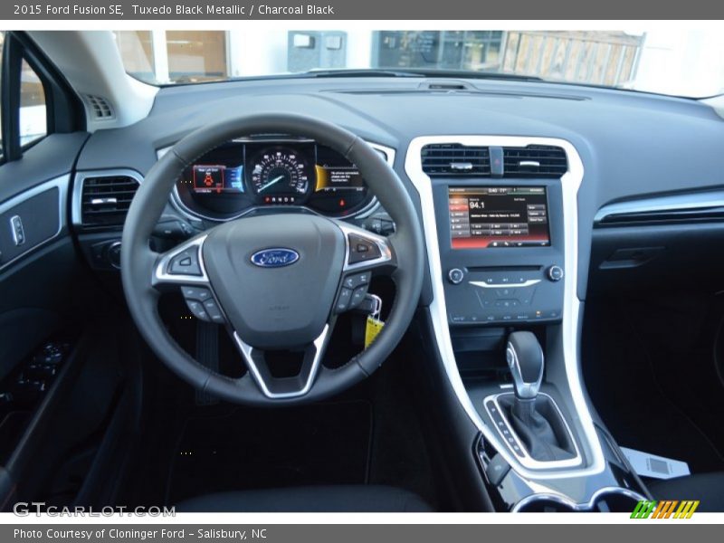 Dashboard of 2015 Fusion SE