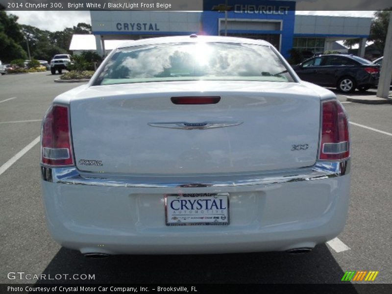 Bright White / Black/Light Frost Beige 2014 Chrysler 300