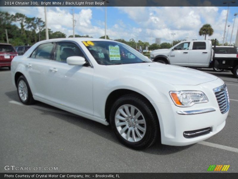 Bright White / Black/Light Frost Beige 2014 Chrysler 300