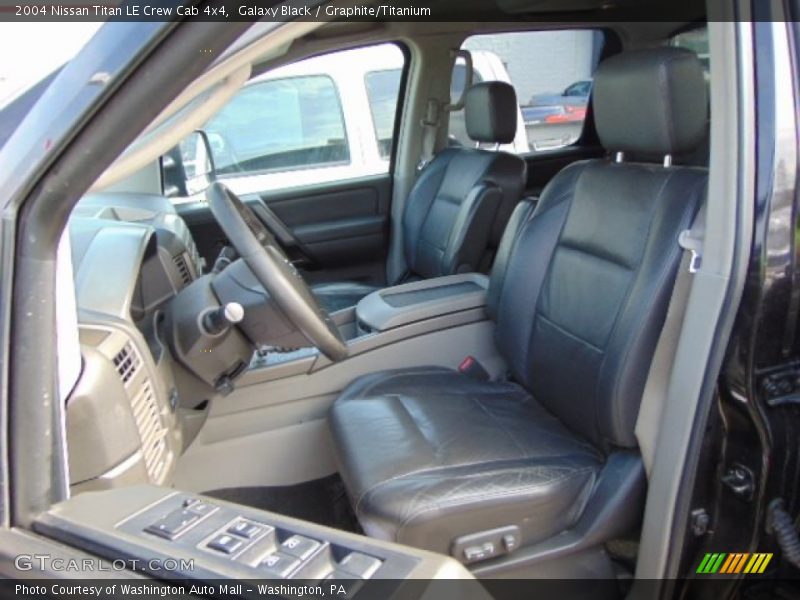 Galaxy Black / Graphite/Titanium 2004 Nissan Titan LE Crew Cab 4x4