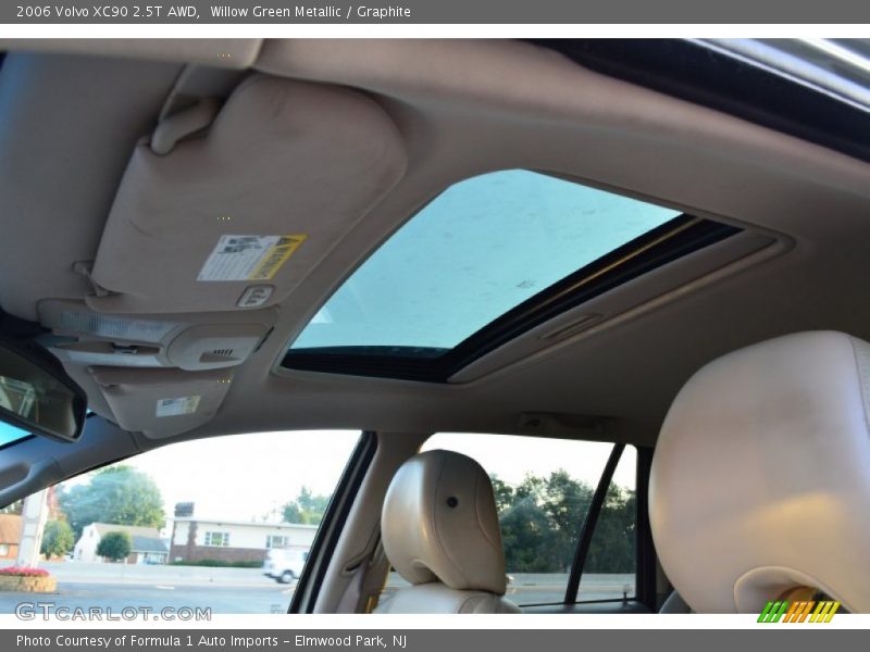 Willow Green Metallic / Graphite 2006 Volvo XC90 2.5T AWD