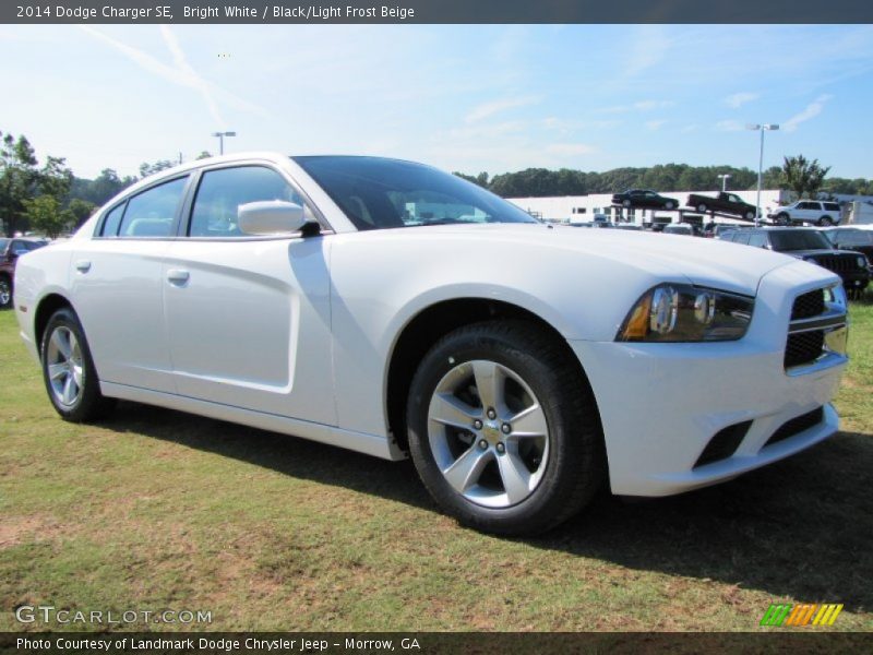 Bright White / Black/Light Frost Beige 2014 Dodge Charger SE