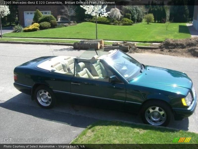 Brilliant Emerald Pearl / Parchment 1995 Mercedes-Benz E 320 Convertible