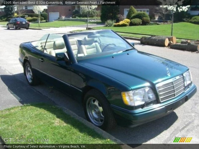 Brilliant Emerald Pearl / Parchment 1995 Mercedes-Benz E 320 Convertible