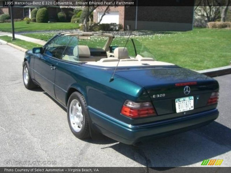 Brilliant Emerald Pearl / Parchment 1995 Mercedes-Benz E 320 Convertible