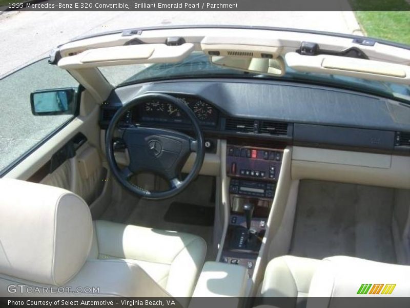 Brilliant Emerald Pearl / Parchment 1995 Mercedes-Benz E 320 Convertible