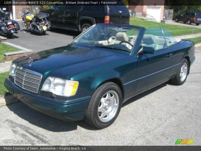 Brilliant Emerald Pearl / Parchment 1995 Mercedes-Benz E 320 Convertible