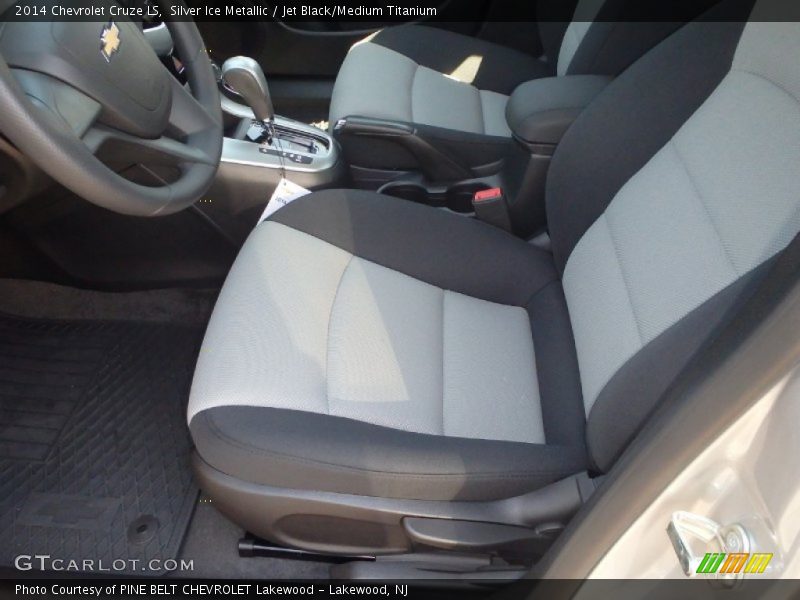 Silver Ice Metallic / Jet Black/Medium Titanium 2014 Chevrolet Cruze LS