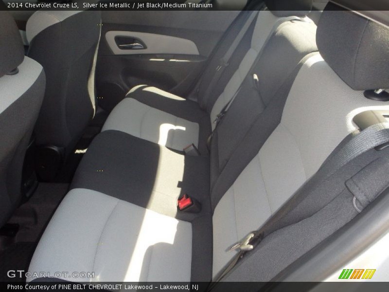 Silver Ice Metallic / Jet Black/Medium Titanium 2014 Chevrolet Cruze LS