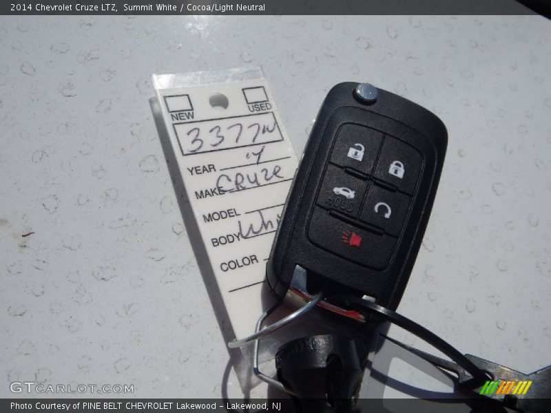 Summit White / Cocoa/Light Neutral 2014 Chevrolet Cruze LTZ