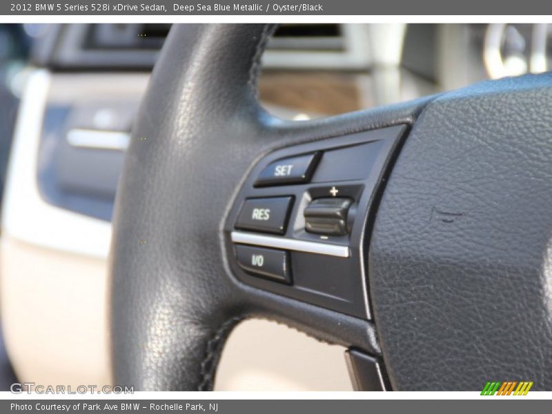 Controls of 2012 5 Series 528i xDrive Sedan