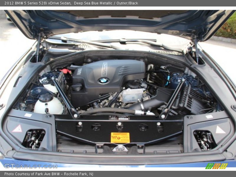 Deep Sea Blue Metallic / Oyster/Black 2012 BMW 5 Series 528i xDrive Sedan