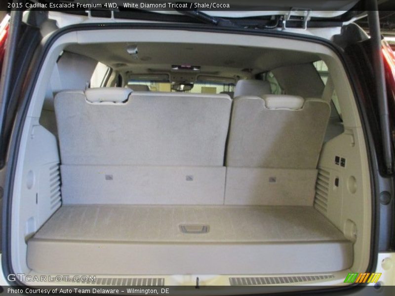  2015 Escalade Premium 4WD Trunk