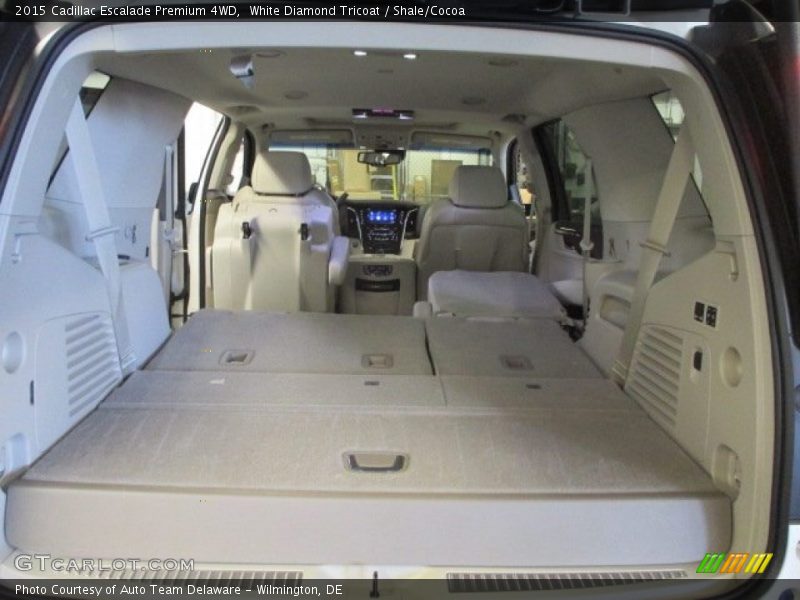  2015 Escalade Premium 4WD Trunk