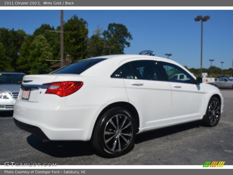 White Gold / Black 2011 Chrysler 200 S